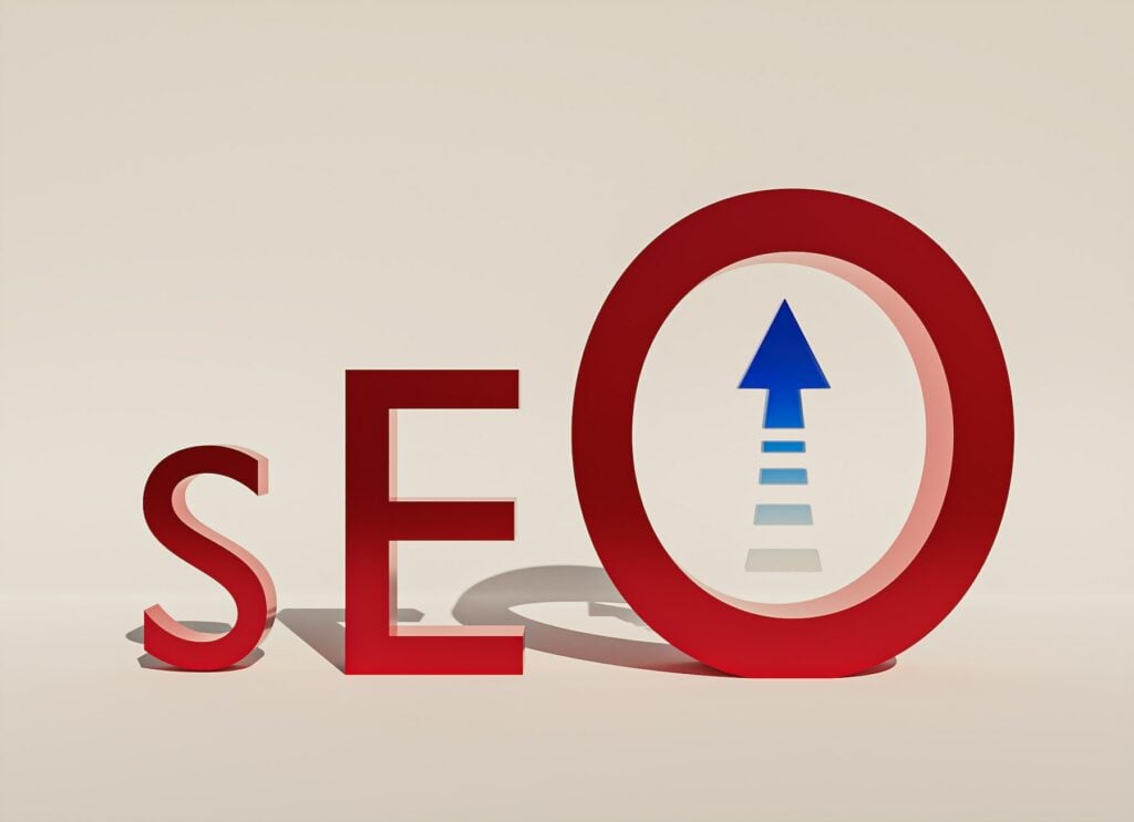 An arrow pointing to the word seo, highlighting strategies and content creation for digital success.