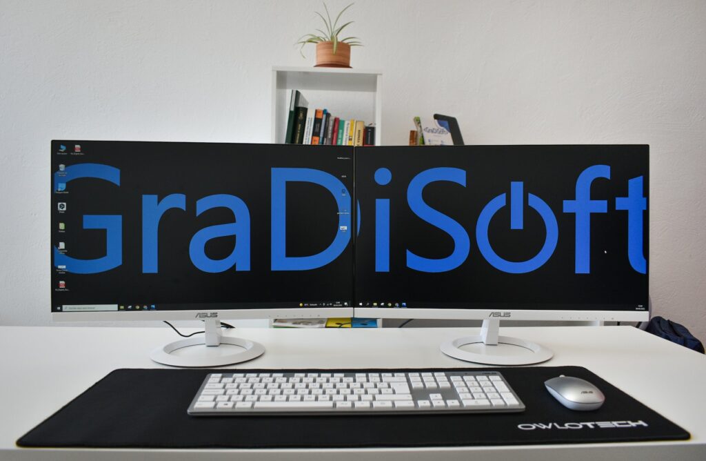 Two gradisoft monitors.